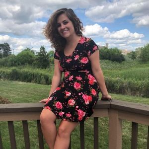 Meet your Posher, Emily